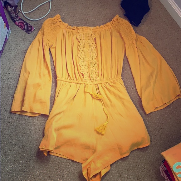 BEST SUMMER OUTFIT - Picture 1 of 1